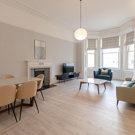 Kensington 2 Bed 2 Bath Apartment For 5 Guests London Bagian luar foto