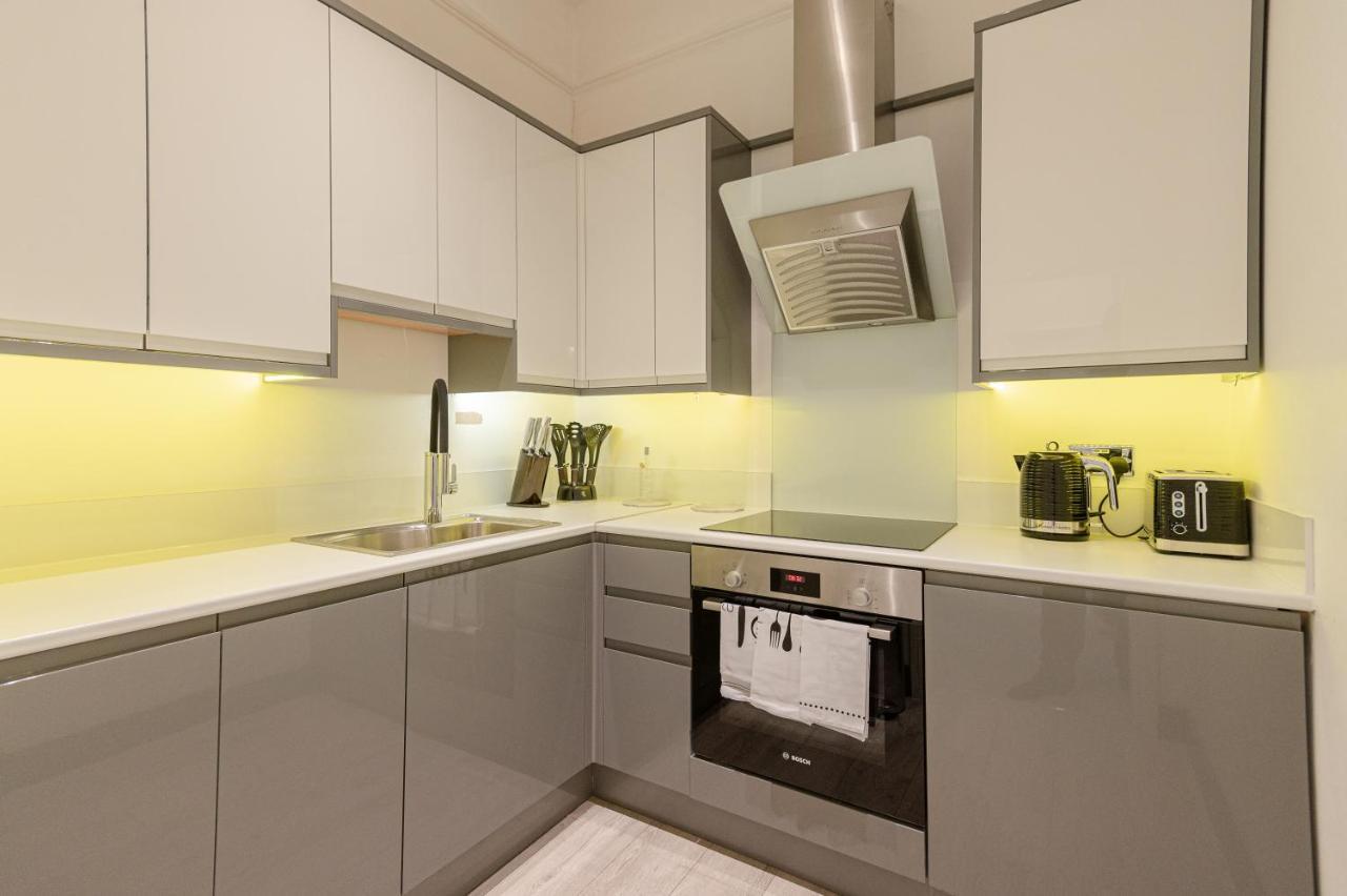Kensington 2 Bed 2 Bath Apartment For 5 Guests London Bagian luar foto